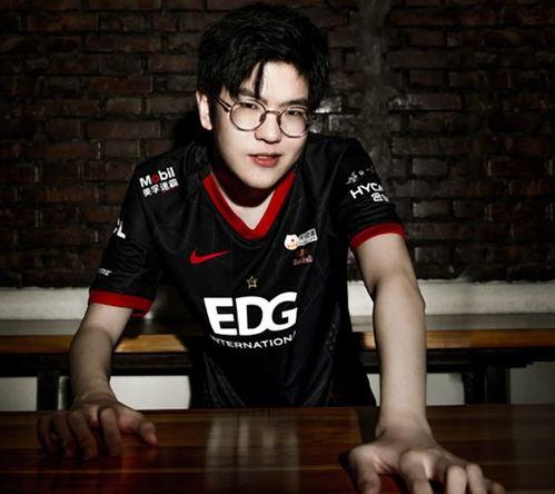 国产夺冠视频,荣耀时刻，见证中国电竞巅峰对决