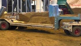 rc国产模型工程车视频,RC工程车视频深度解析