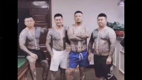 国产小贝挨打视频,网络暴力下的悲剧瞬间